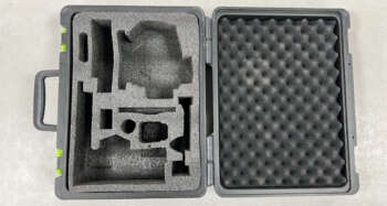 Gebruikte Birdy koffer Passend op de Birdy CL360-3G A grade product: Koffer in goede staat, sloten zijn goed, lichte gebruikssporen. Het model op de foto kan afwijken van de geleverde ontvanger, wij hebben hiervan meerdere van op voorraad. Wilt u er meerdere hebben? Vraag dan het actuele aantal op via telefoon, whatsapp of mail.