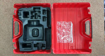 Gebruikte Hilti PRE3 koffer Passend o.a. op de Hilti PRE3 B+ grade product: Koffer is in goede staat, sluiting werkt goed, met gebruikssporen. Het model op de foto kan afwijken van de geleverde ontvanger, wij hebben hiervan meerdere van op voorraad. Wilt u er meerdere hebben? Vraag dan het actuele aantal op via telefoon, whatsapp of mail.