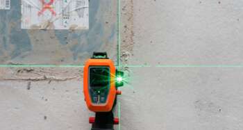 Nedo X-Liner 4D green bouwlaser actief op de bouwplaats