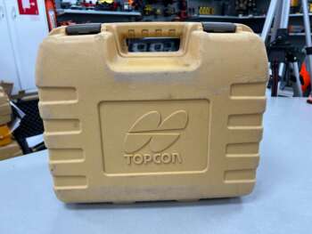 Gebruikte Topcon koffer Passend op o.a. de Topcon RL-H4C, RL-SV2S B+ grade product: Koffer in goede staat, sloten werken goed, met enkele gebruikssporen. Zie foto's Wilt u er meerdere hebben? Vraag dan het actuele aantal op via telefoon, whatsapp of mail.