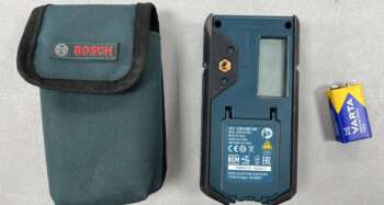 Gebruikte Bosch LR2 ontvanger Geleverd inclusief batterij en tas, zonder baakklem Werkend op: Bosch GLL 3-80 / GLL 2-80 / GLL 2-50:  Eigenschappen: Display voor en achter Ontvangt rood licht roterende lasers Bijzonderheden: Zonder baakklem geleverd Wilt u er meerdere hebben?  Vraag dan het actuele aantal op via telefoon, whatsapp of mail. A grade product: Apparaat heeft weinig gebruikssporen,  alle functies werken goed. Vorige eigenaar heeft geen kenmerken op of in het apparaat gegraveerd. Alle ontvangers zijn getest en hebben 6 maanden garantie.