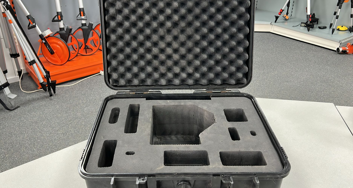Gebruikte Laserliner Quadrum koffer B grade product: Koffer in redelijke staat, sloten werken goed, met gebruikssporen. Het model op de foto kan afwijken van de geleverde ontvanger, wij hebben hiervan meerdere van op voorraad. Wilt u er meerdere hebben? Vraag dan het actuele aantal op via telefoon, whatsapp of mail.