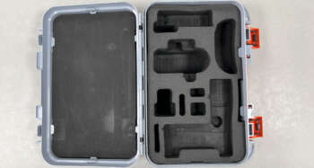 Gebruikte Nedo X-liner 3D koffer Passend op de X-liner 3D B+ grade product: Koffer in nette staat, sloten werken goed. Het model op de foto kan afwijken van de geleverde ontvanger, wij hebben hiervan meerdere van op voorraad. Wilt u er meerdere hebben? Vraag dan het actuele aantal op via telefoon, whatsapp of mail.