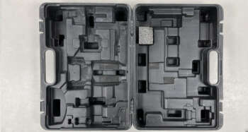 Gebruikte Levelfix CCL680G koffer Passend op de Levelfix Levelfix CCL680G B+ grade product: Koffer in goede staat, sloten zijn goed, met lichte gebruikssporen. Het model op de foto kan afwijken van de geleverde ontvanger, wij hebben hiervan meerdere van op voorraad. Wilt u er meerdere hebben?  Vraag dan het actuele aantal op via telefoon, whatsapp of mail.