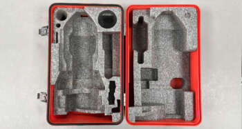 Gebruikte Sokkia DT510 koffer Passend o.a. op de Sokkia DT510A B grade product: Koffer heeft gebruikssporen en blauwe letters op de koffer, inlay in koffer nog erg netjes. Het model op de foto kan afwijken, wij hebben hiervan meerdere van op voorraad. Wilt u er meerdere hebben? Vraag dan het actuele aantal op via telefoon, whatsapp of mail.