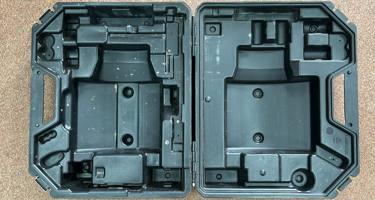 Gebruikte Stabila LAR250 koffer Passend op de Stabila LAR250 B+ grade product: Koffer is in goede staat, sluiting werkt goed, met gebruikssporen. Het model op de foto kan afwijken van de geleverde ontvanger, wij hebben hiervan meerdere van op voorraad. Wilt u er meerdere hebben? Vraag dan het actuele aantal op via telefoon, whatsapp of mail.