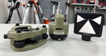 Complete WILD Heerbrugg reflectorstation set GDF22, GZR2 en GZF11 target”